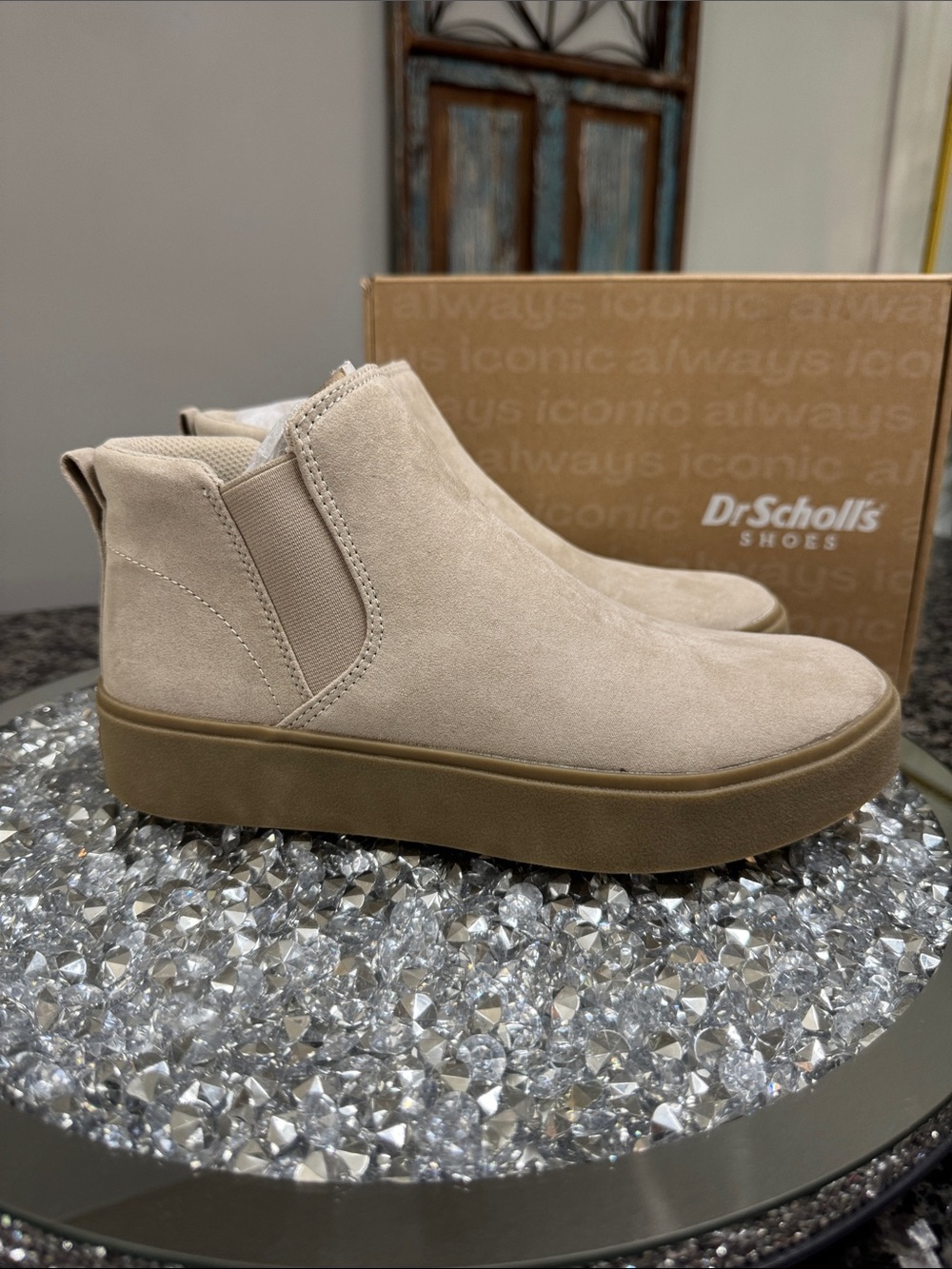 Dr. Scholl's Taupe faux Suede Chelsea Platform Booties NEW 8.5